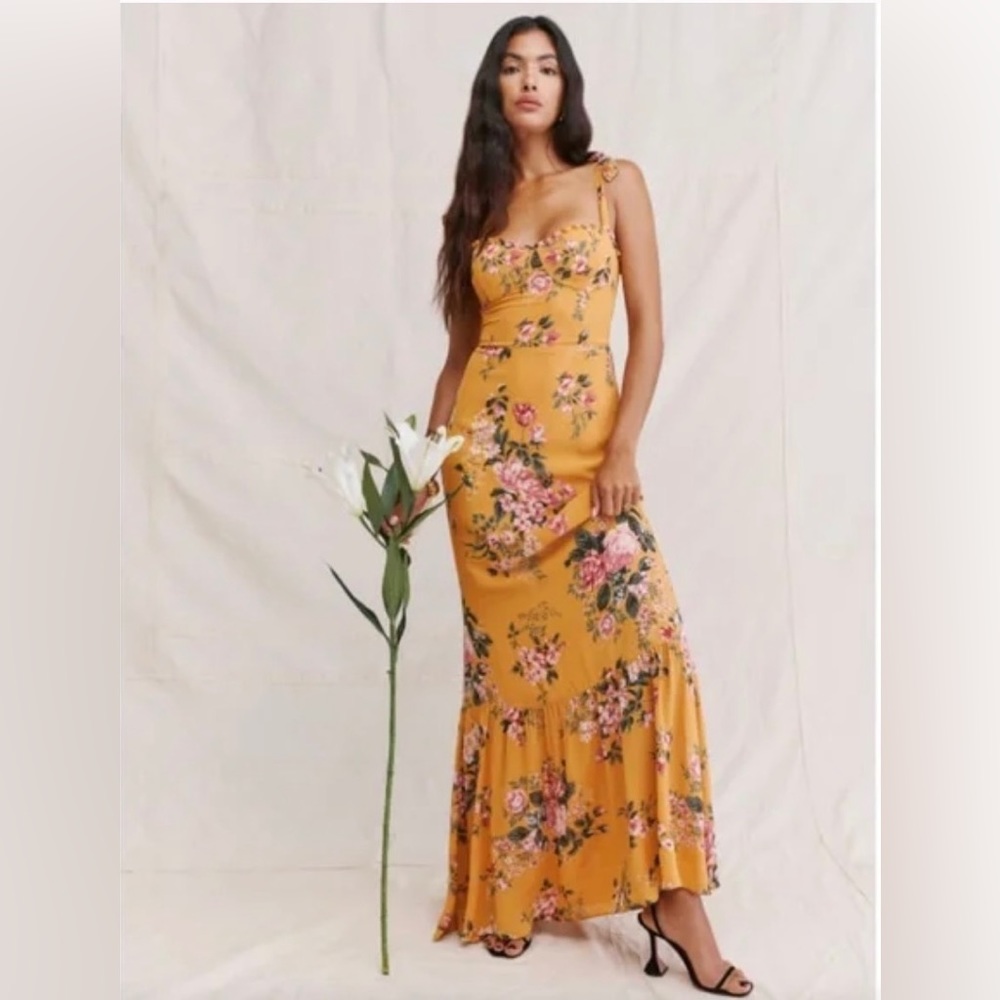 NWOT Reformation Jasen Tie Strap Ruffle Maxi Dress
Anjelica Yellow (size 2)